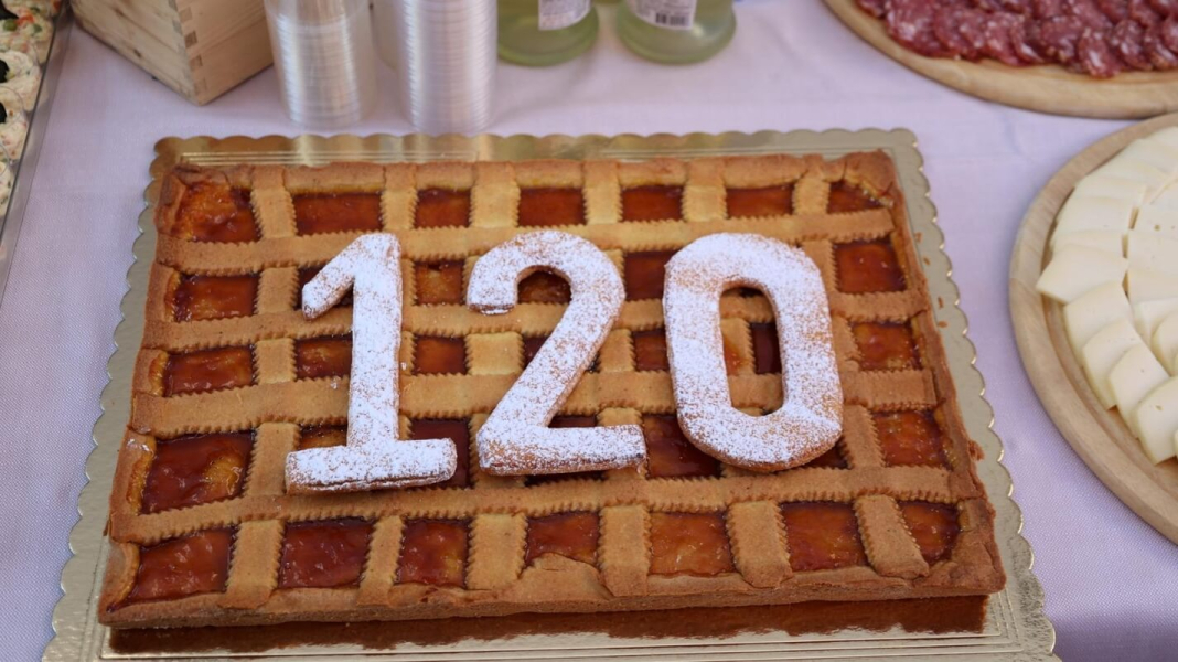 120-anni-torta